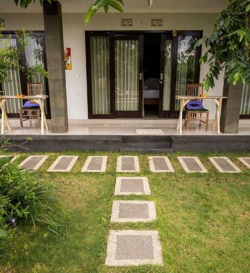 디럭스 룸, Umah Tikari Guesthouse