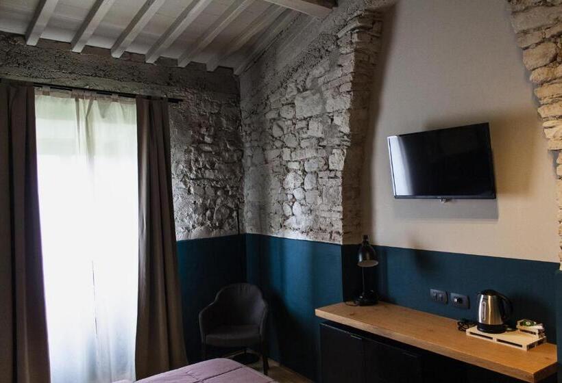 标准间, Palagina La Cascina