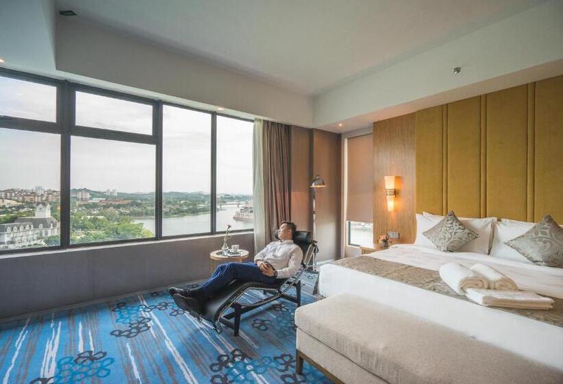 Номер Deluxe Кровать Кинг, Zenith Hotel Putrajaya
