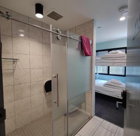 غرفة قياسية فردية, U Street Capsule Hostel