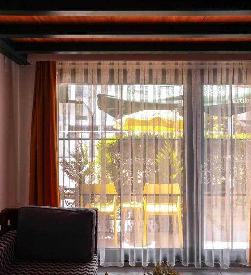 سوییت با چشم‌انداز باغ, Limon Inn Hotel, Taşucu