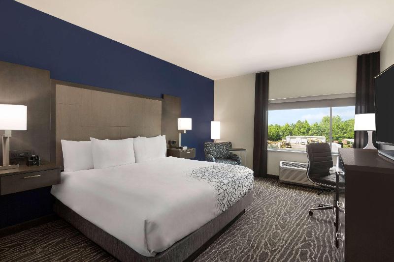 חדר סטנדרט עם מיטת קינג, La Quinta By Wyndham Rock Hill