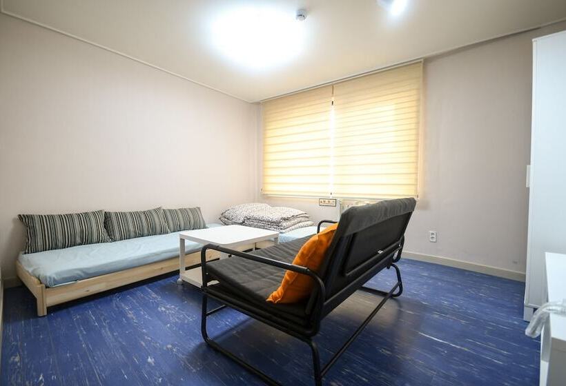 اتاق استاندارد, Bluehum Guesthouse   Hostel