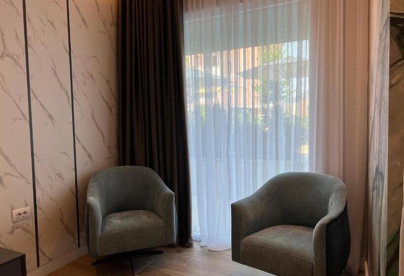 스탠다드 룸 킹사이즈 침대, Domus Hotel & Apartments