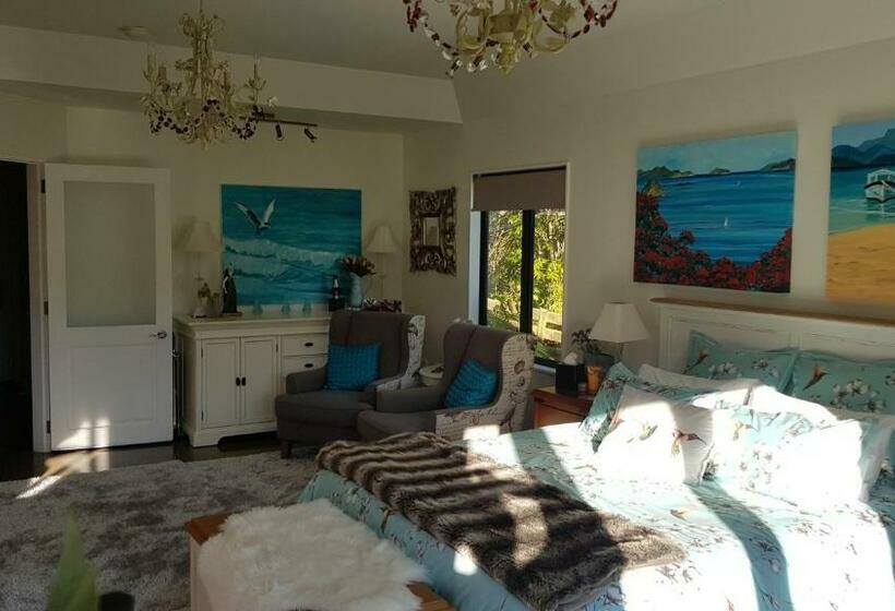 디럭스 룸, Boutique Art Retreat