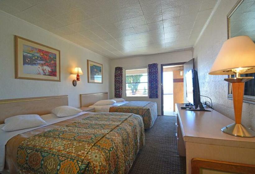 Номер Стандарт, Western Hills Motel