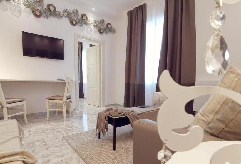 Семейный Номер Вид на Сад, Flos Guest House