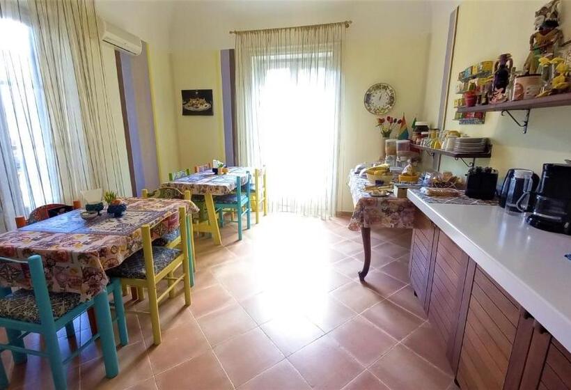 سوئیت 2 خوابه, Bed&book Palazzo Cutelli