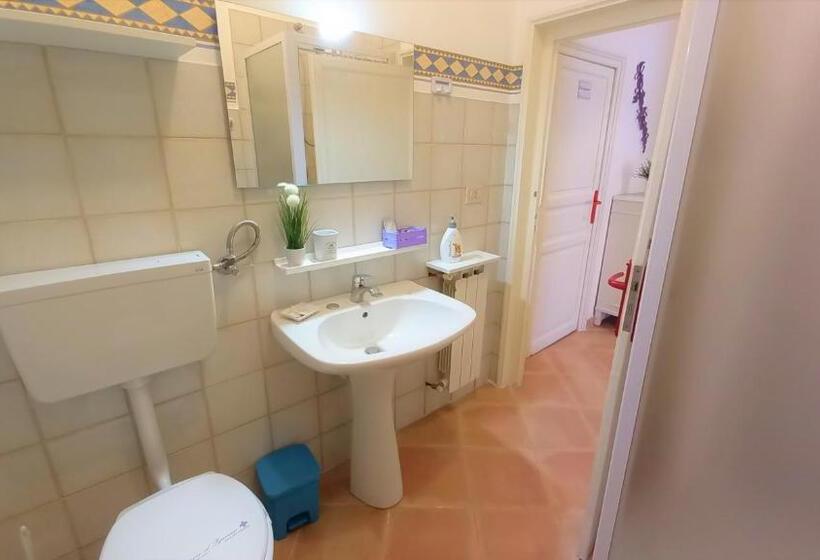 اتاق استاندارد با بالکن, Bed&book Palazzo Cutelli
