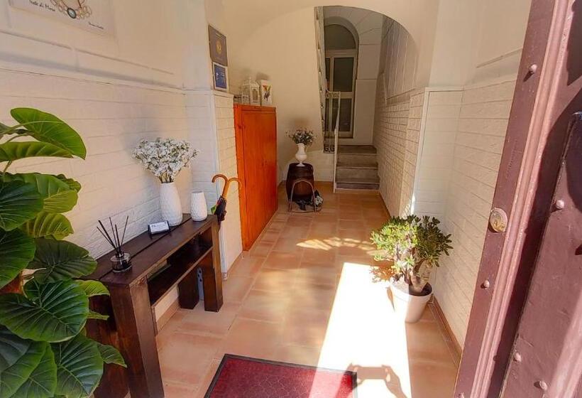 اتاق استاندارد سه نفره, Bed&book Palazzo Cutelli