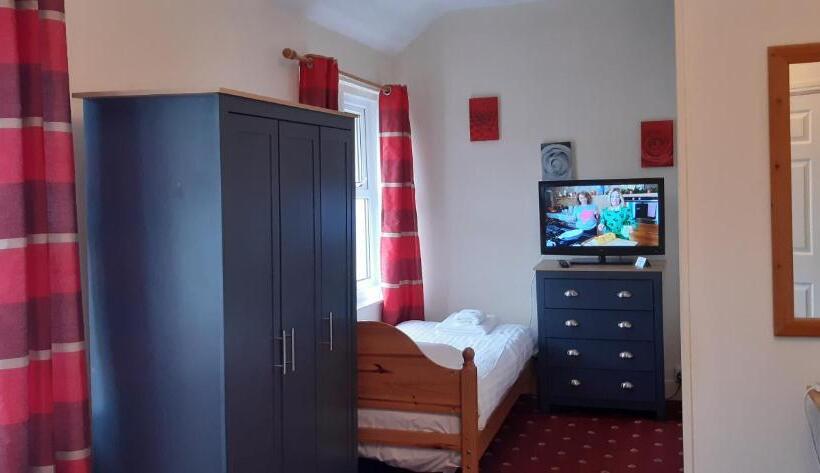 Quarto Familiar, The Merrydale Guest House