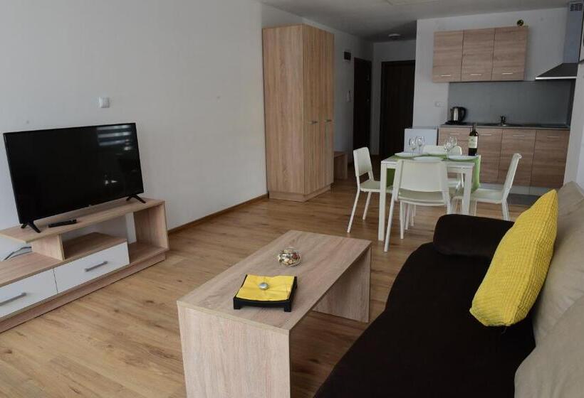 Апартаменты 1 Спальня с Террасой, Active Apartments