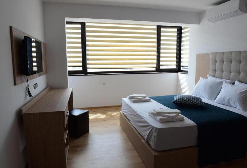 Апартаменты 2 Спальни, Active Apartments