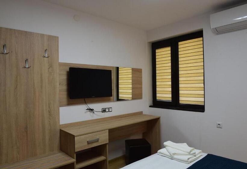 Апартаменты 1 Спальня, Active Apartments