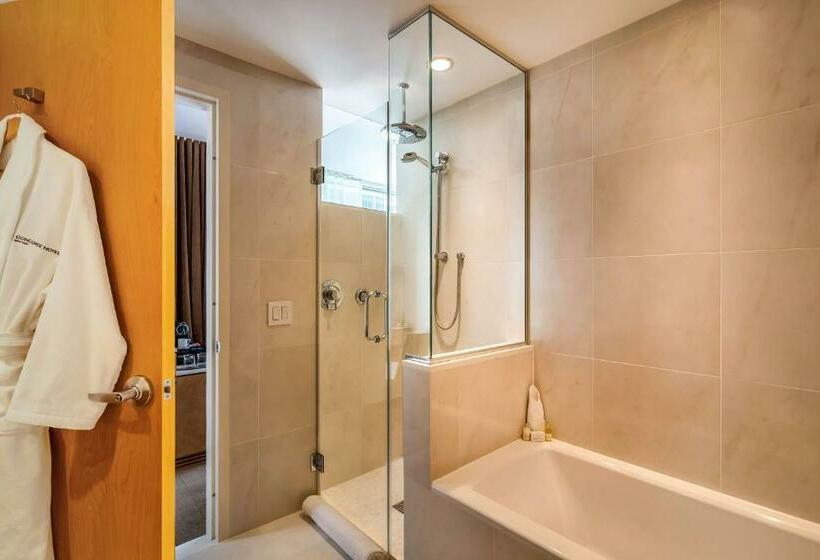 اتاق استاندارد برای معلولان, Concorde Hotel New York
