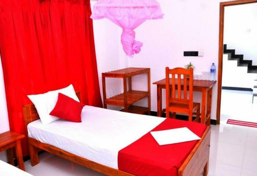 Quarto Estandar, Hilton Cottage