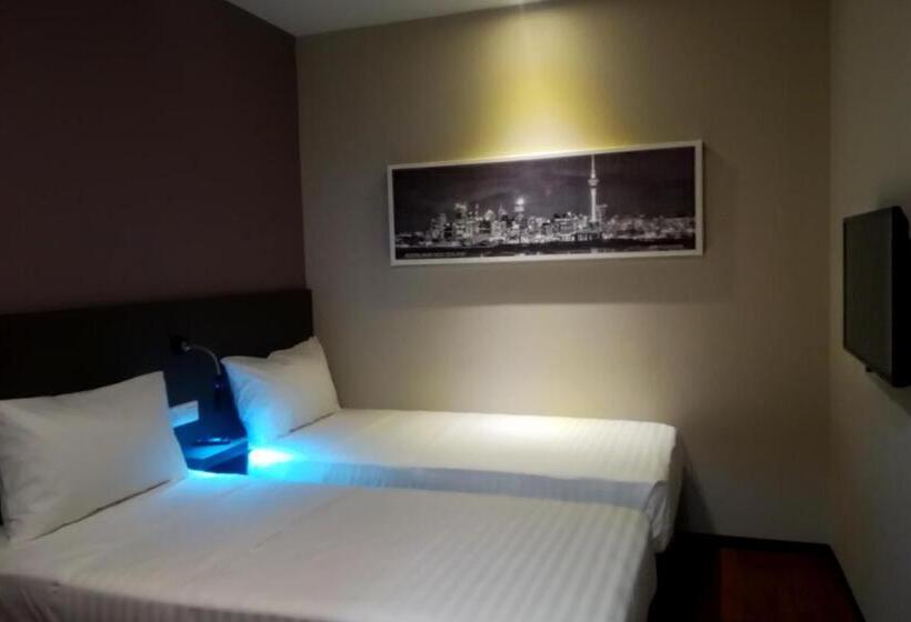 Номер Стандарт, The Loftplaza