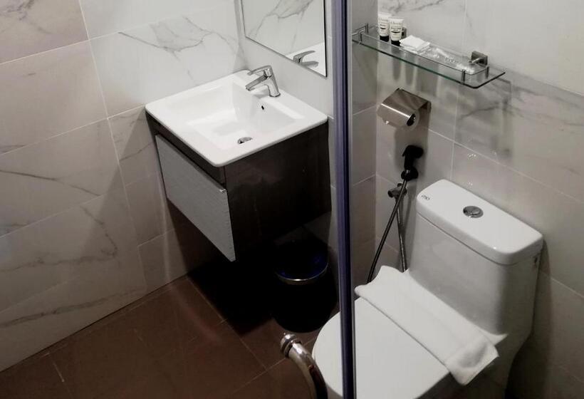 Трехместный Номер Deluxe, The Loftplaza