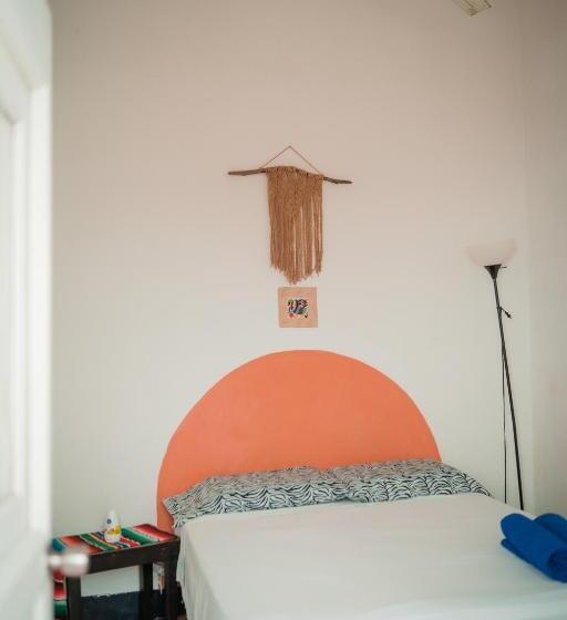 اتاق استاندارد, Hostal Azul