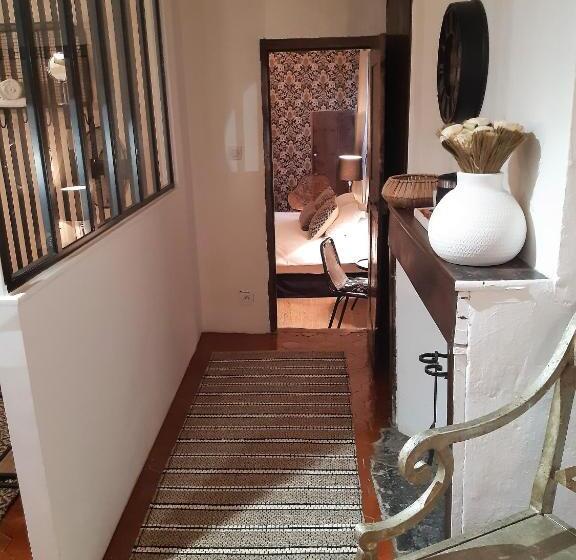 디럭스 룸, Hôtel Le Patio De Sophie