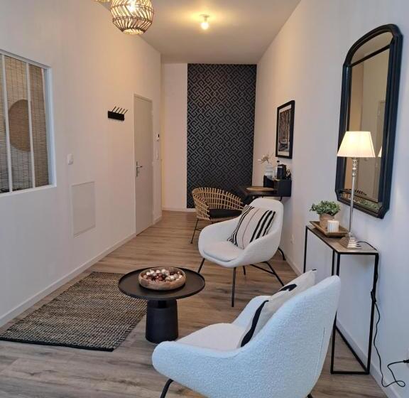 스탠다드 룸 킹사이즈 침대, Hôtel Le Patio De Sophie