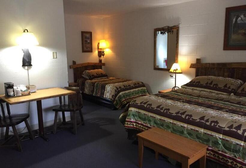 Номер Deluxe с Балконом, Rocky Mountain Lodge