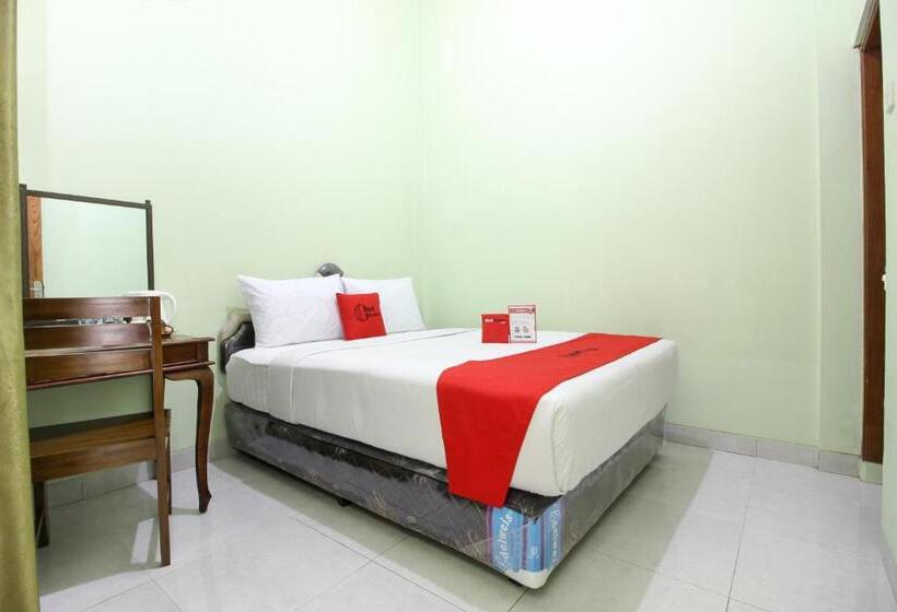 Номер Economy, Reddoorz Plus Near Taman Sari