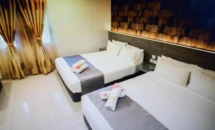 اتاق لوکس خانوادگی, Im 96 Villa