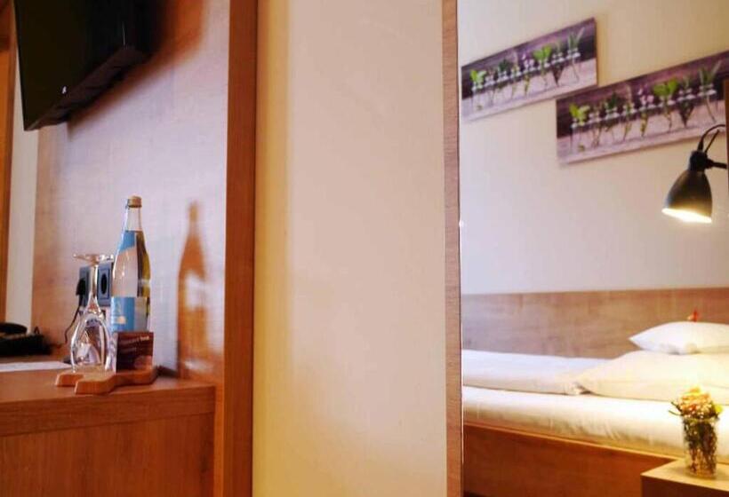 Номер Стандарт Индивидуальный, Da`sporrer Hotel & Wirtshaus