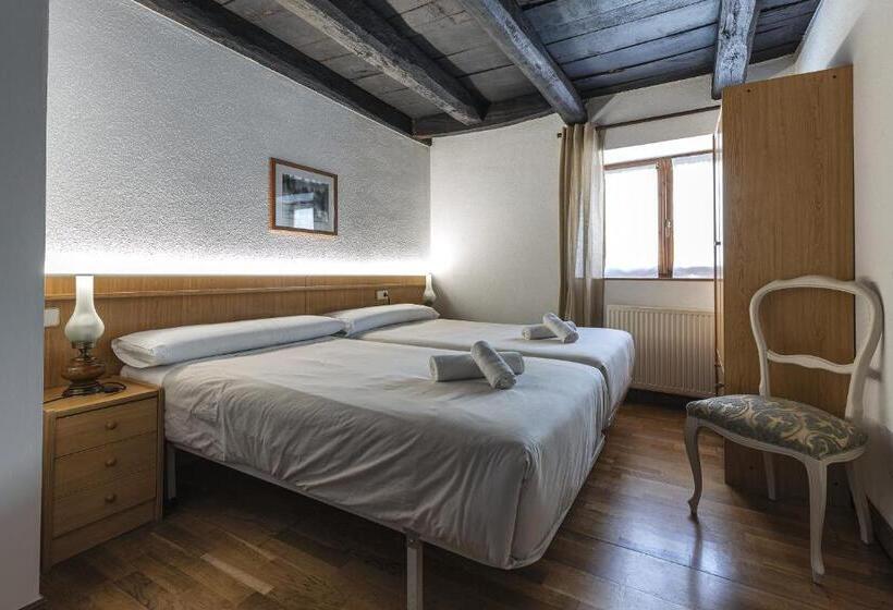 Номер Стандарт, Hostal Etxeberri
