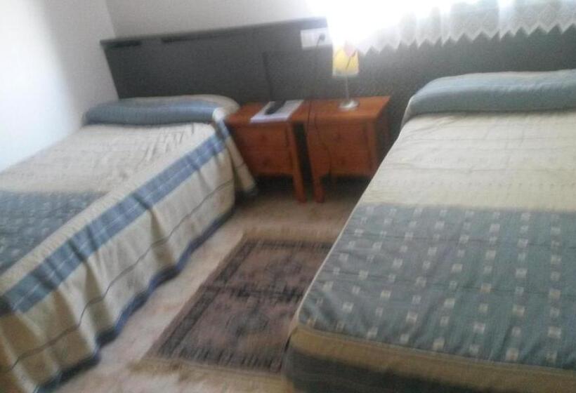标准间, Hostal Residencia Taray