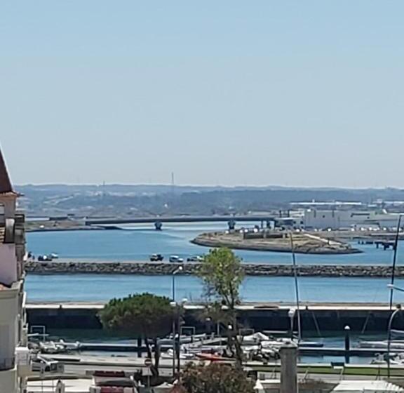 Quarto Quadruplo Estandar Banheiro Compartilhado, Areia Da Foz