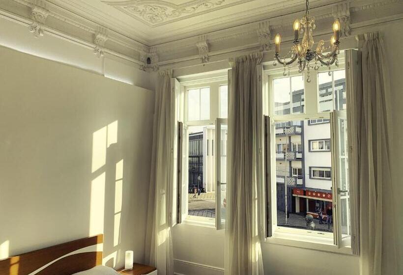 سوییت لوکس, Guesthouse Tricana De Aveiro