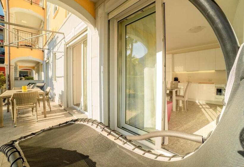 Апартаменты 1 Спальня с Террасой, Yachting Residence