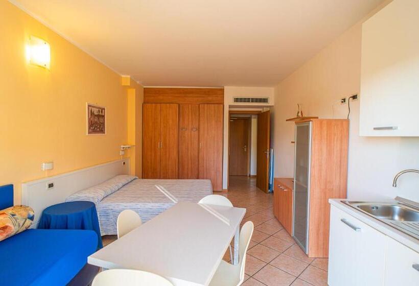 Студия Стандарт Вид на Море, Residence Villa Gloria