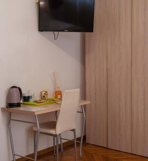 اتاق راحتی سه تخته, Bed & Bike Ferrara