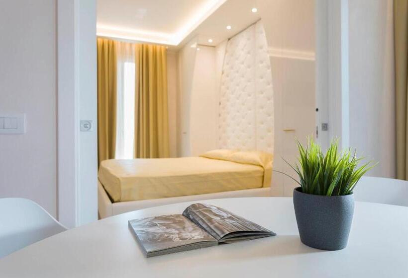 1 Bedroom Penthouse Apartment, White Suite & Apartments
