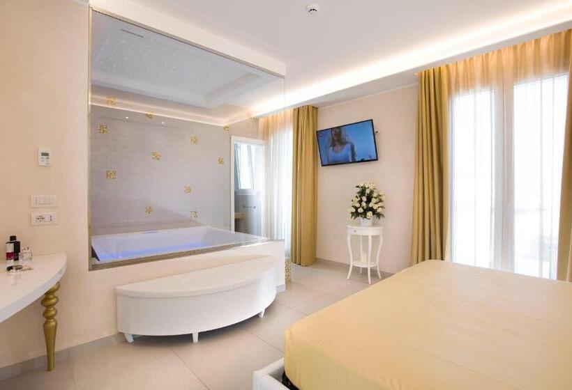 1 Bedroom Penthouse Apartment, White Suite & Apartments