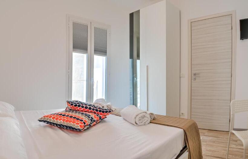 اتاق استاندارد با بالکن, Villa Vani Guest House