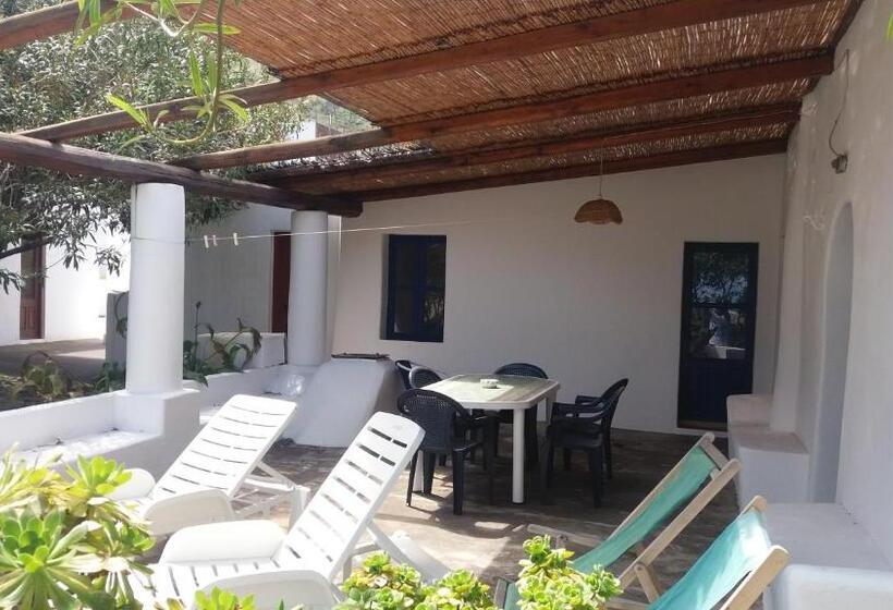 Quarto Estandar, Case La Pergola