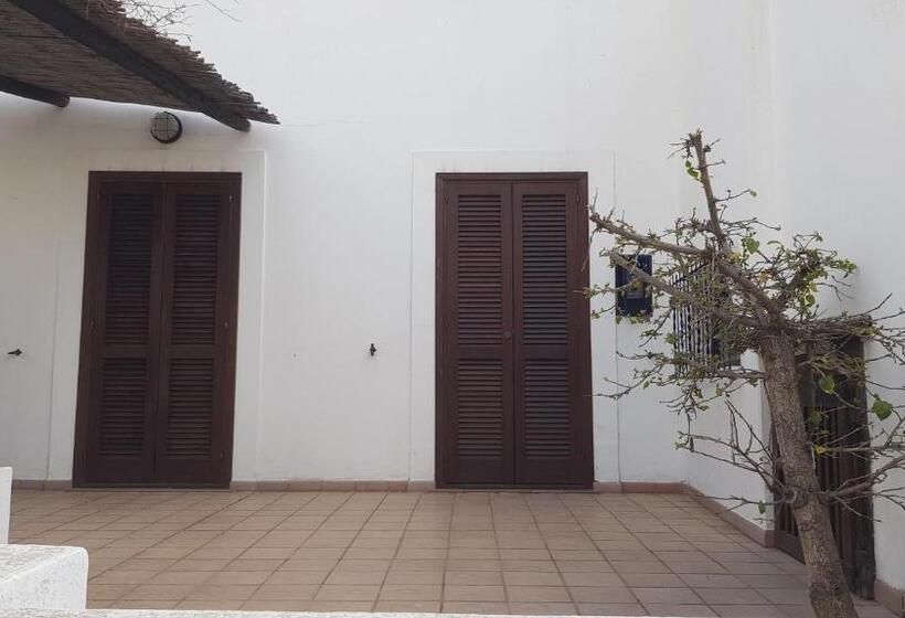 Quarto Familiar, Case La Pergola