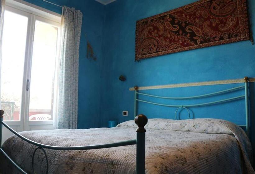 スタンダードルーム, La Casa Rosa