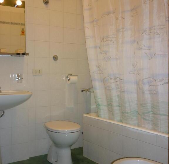 آپارتمان 1 خوابه با تراس, Eur Nir Residence