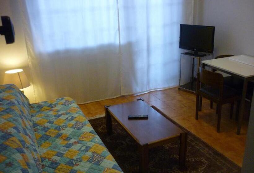 آپارتمان 1 خوابه همکف, Eur Nir Residence