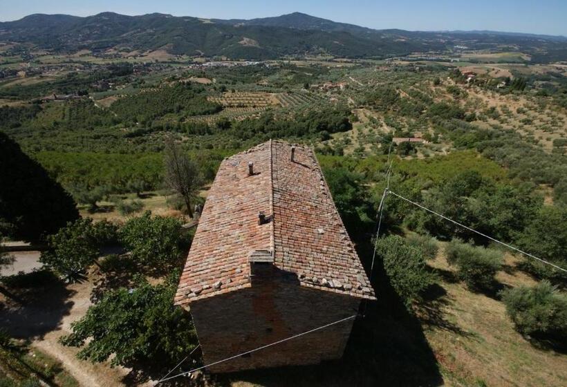 ３ベッドルームハウス, Castello Di Mongiovino