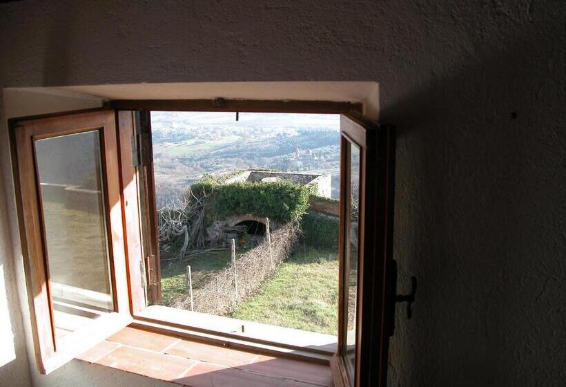 ４ベッドルームハウス, Castello Di Mongiovino