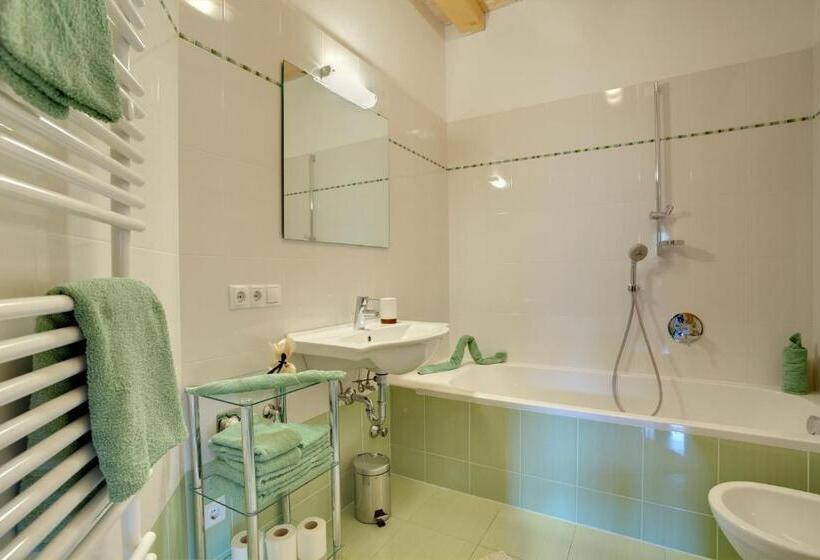 Apartamento 2 Dormitórios, Angerle Hof