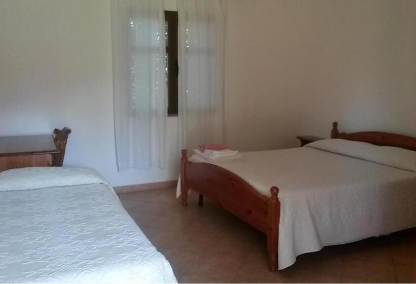 Номер Стандарт Трехместный, Agriturismo Su Barraccu