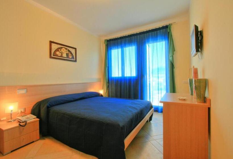 آپارتمان 2 خوابه, Posidonia Residence