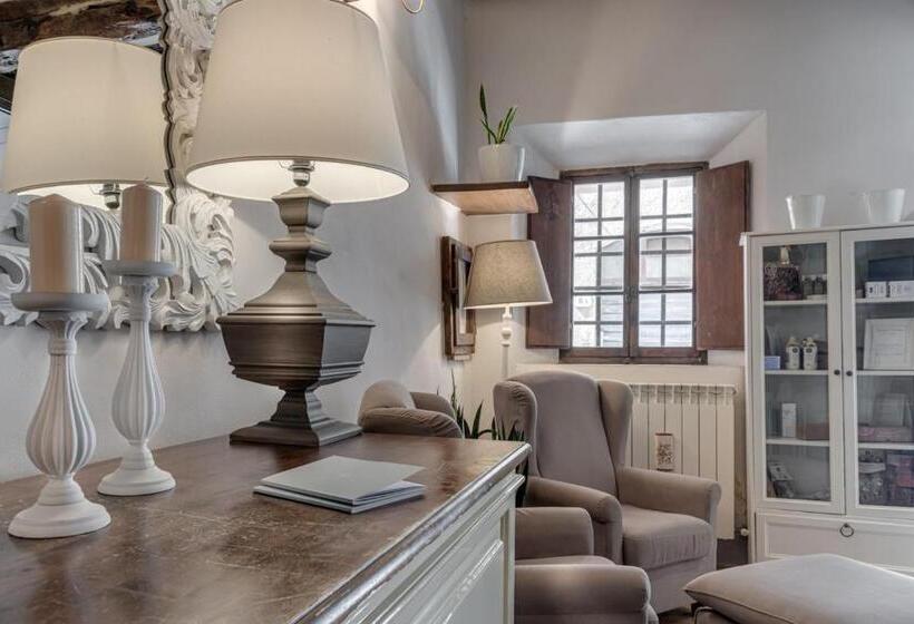 スタンダードトリプルルーム, Torre Camaldoli B&b   Borgo Capitano Collection   Albergo Diffuso